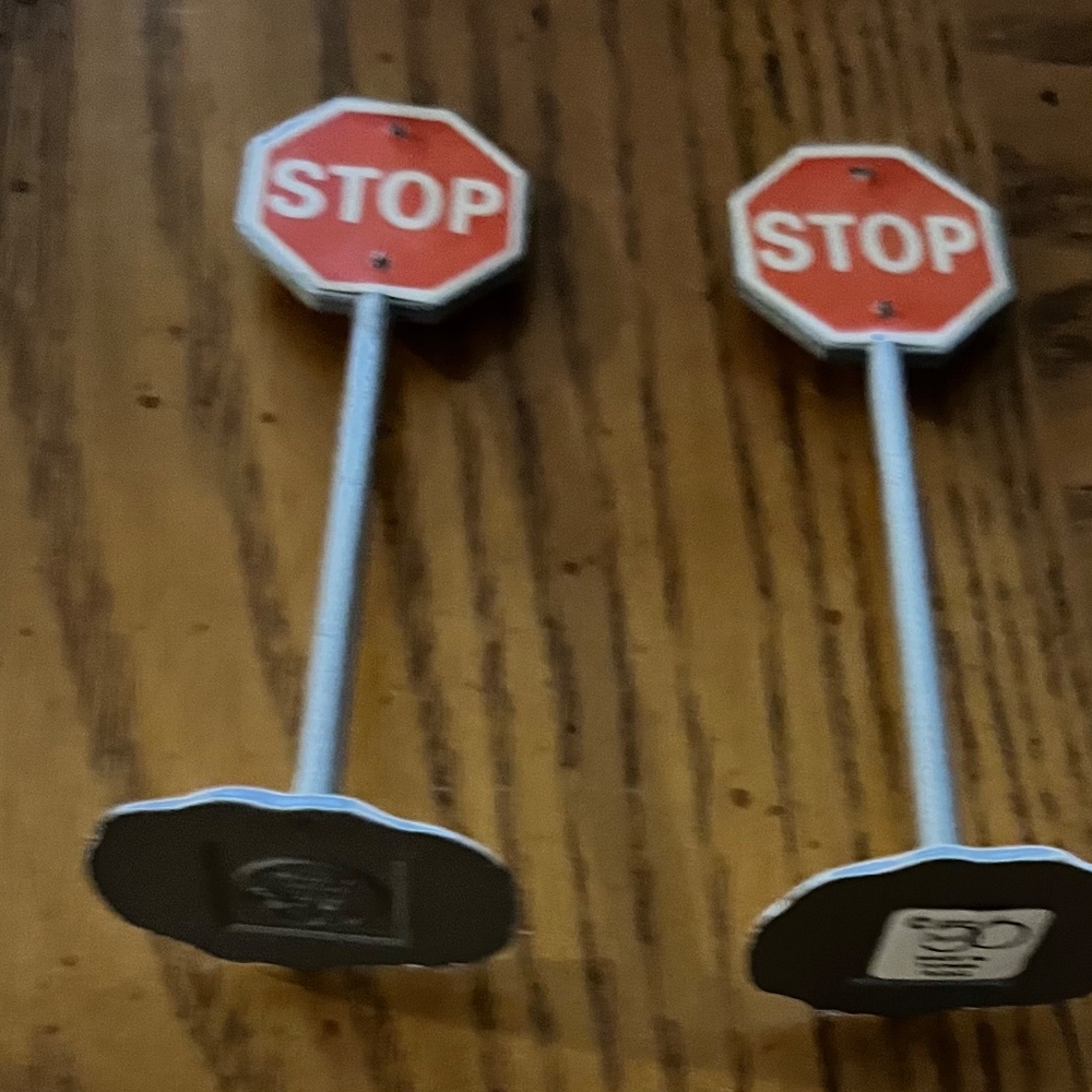 Set of 4 Dept. 56 Village Accessories. Stop Signs, Parking Meters, Trees, Logs - Picture 6 of 11